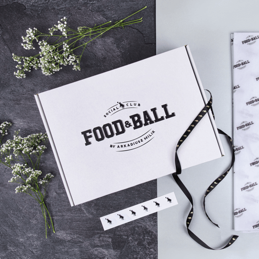 Pudełko wysyłkowe fasonowe Food & Ball Arkadiusz Milik
